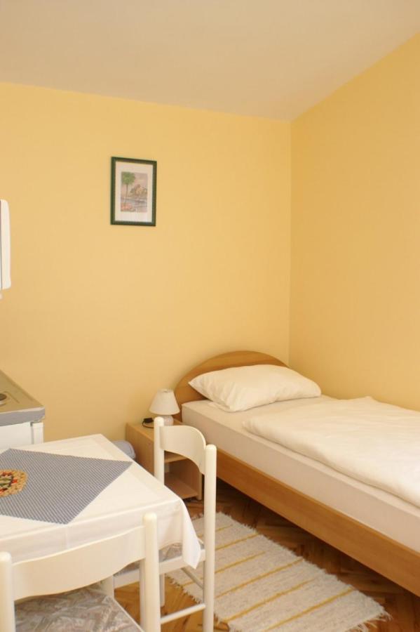 Apartments With A Parking Space Vodice - 4172 外观 照片